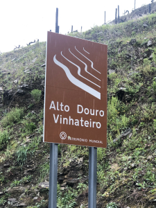 PACHECA DOURO WINETOURISM ENOTURISMO WINEFLUENCER VINO PORTUGAL VINHO ARTICULO ARTICLE HOTEL BARRICAS BARREL CATA TASTING